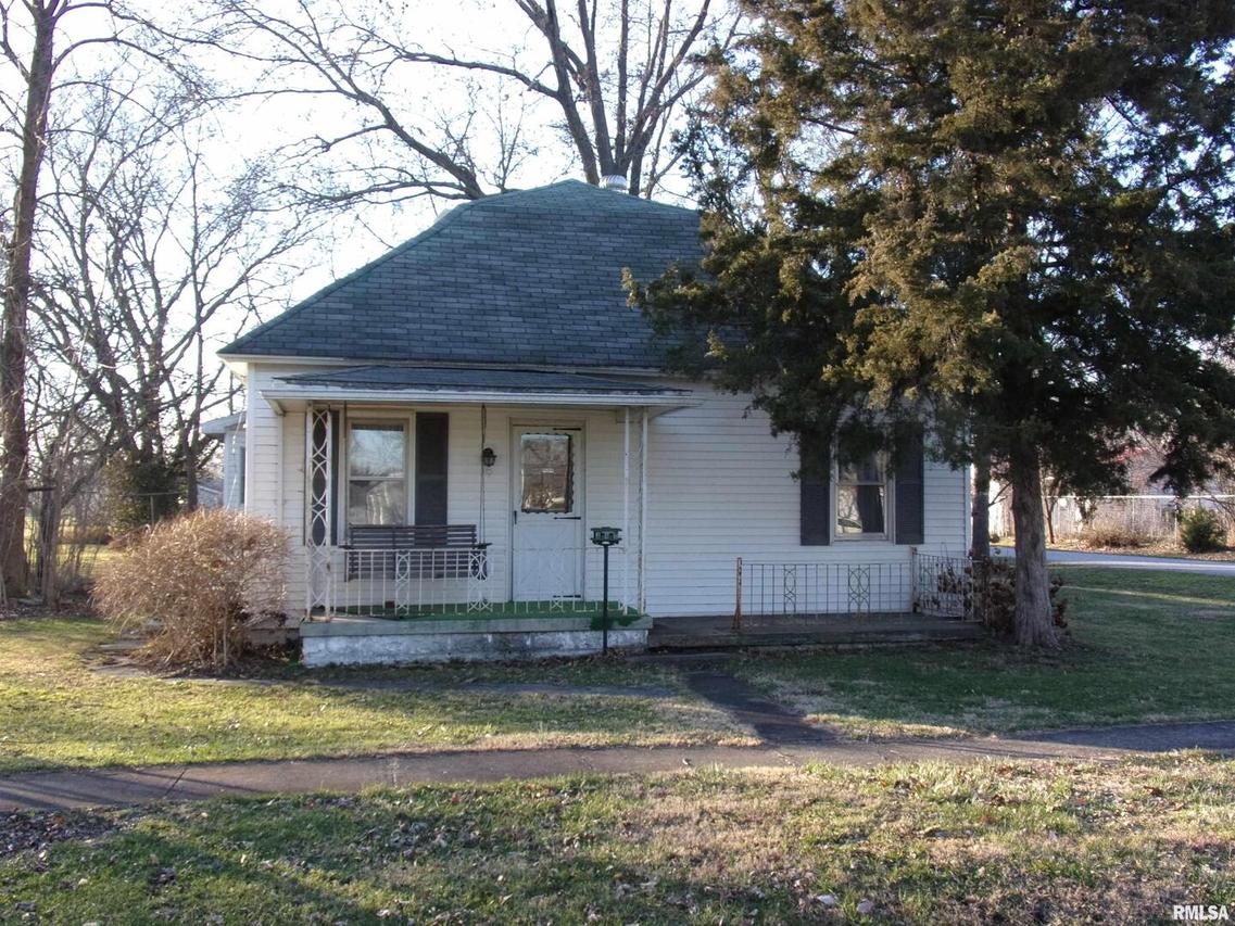 311 N Merritt St., Odin, IL 62870