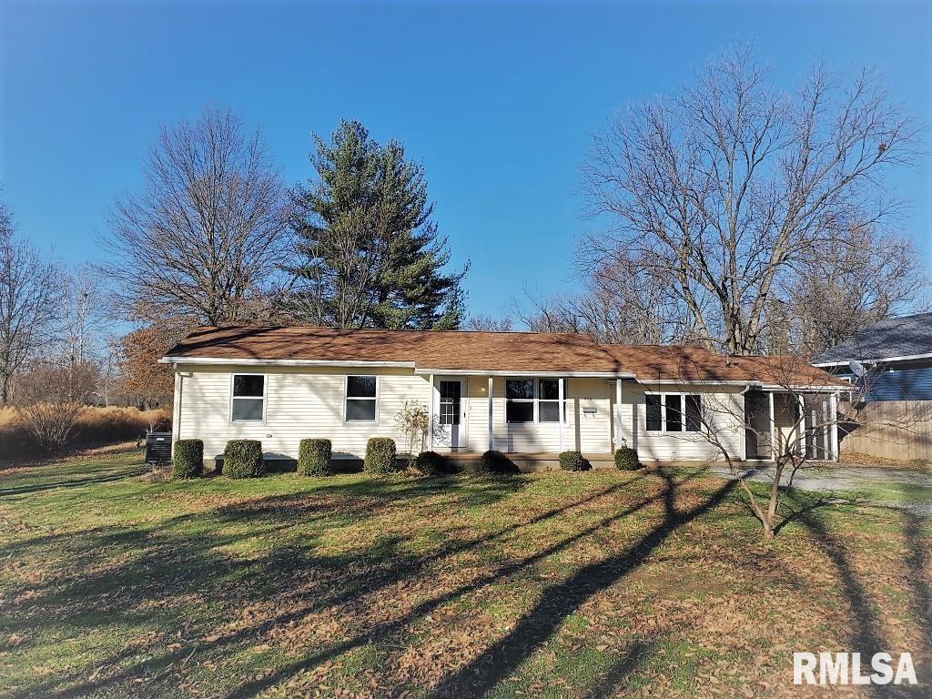 612 Center St., Carterville, IL 62918