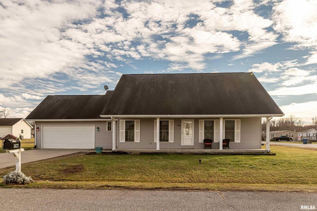 5627 Red Fox Dr., Carterville, IL 62918