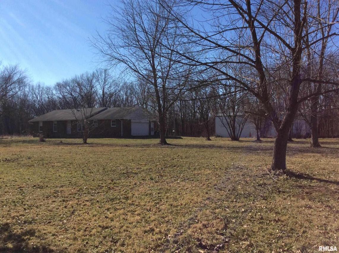 23487 N Hails Ln., Dix, IL 62830