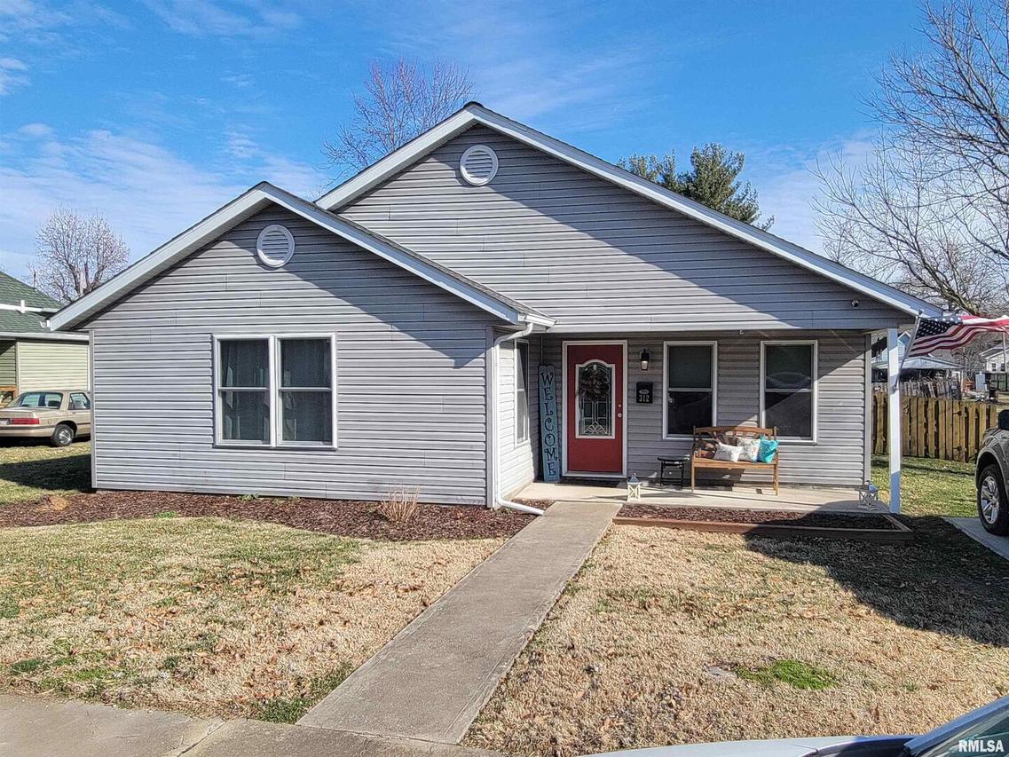 312 S 18th St., Herrin, IL 62948