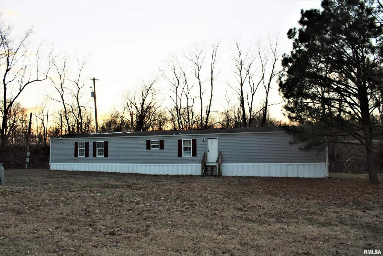 102 E 8th St., Brookport, IL 62910