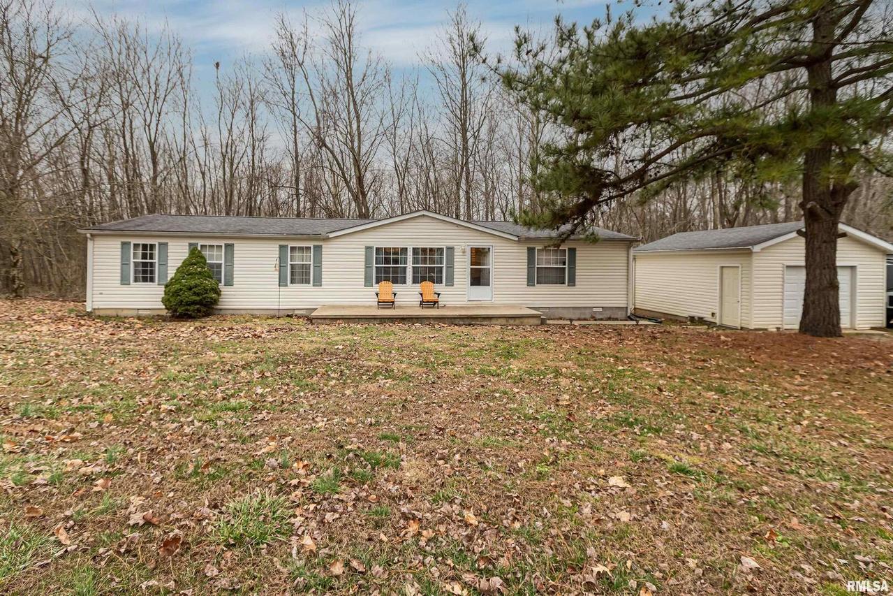 1605 Main St., Carterville, IL 62918