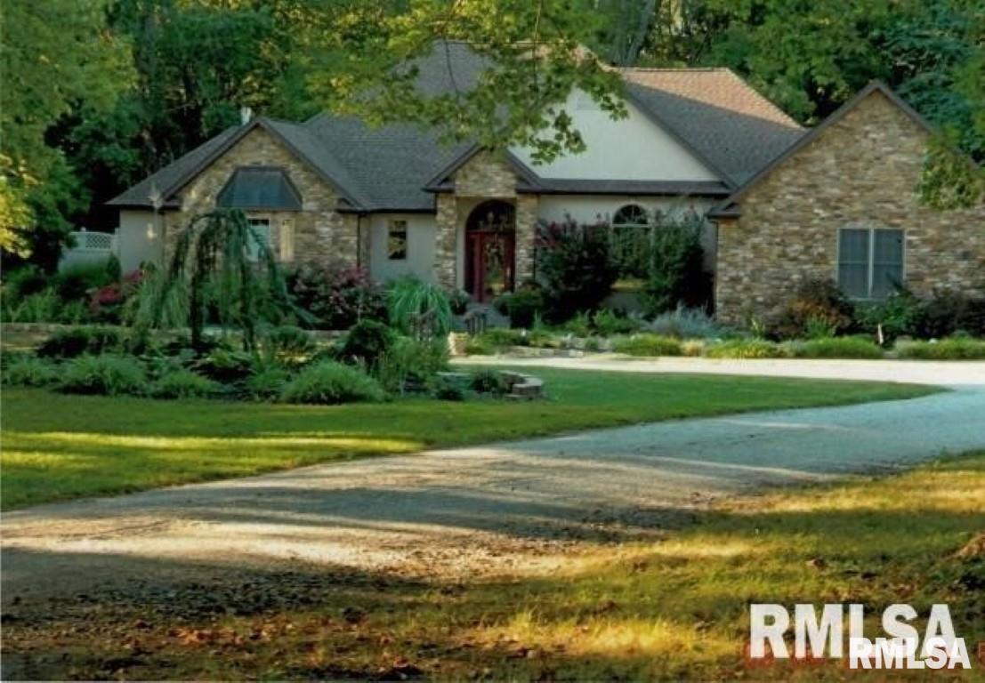 1025 Old Fairfield Rd., Mt Vernon, IL 62864