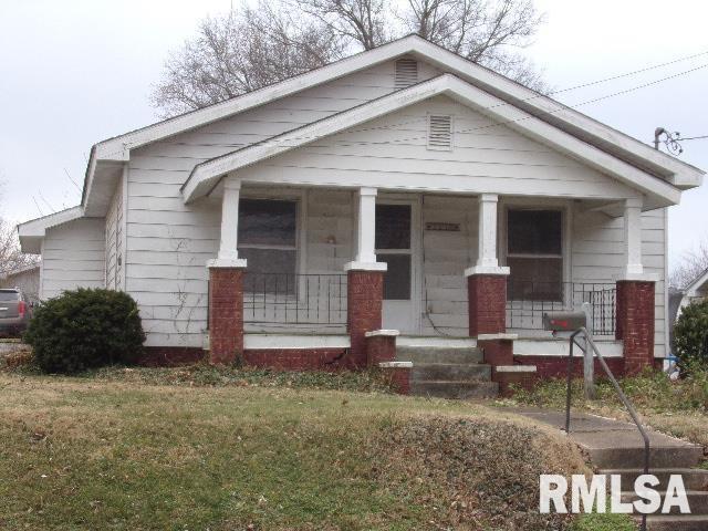 1115 E Sloan St., Harrisburg, IL 62946