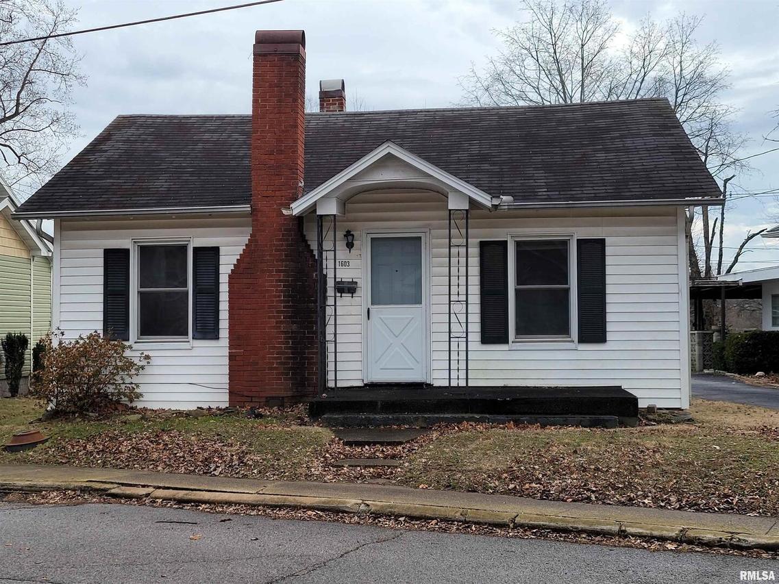 1603 Pace Ave., Mt Vernon, IL 62864