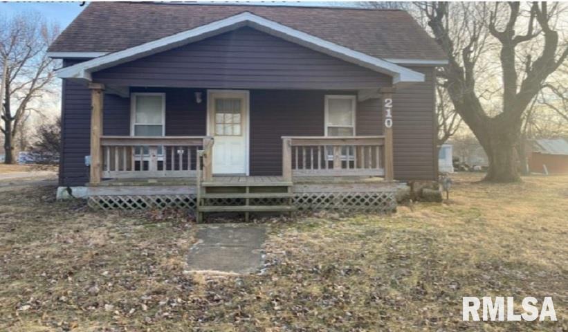 210 Main St., Walnut Hill, IL