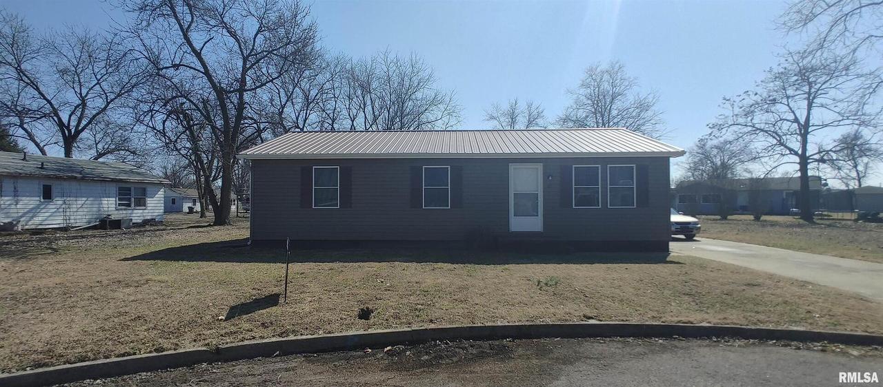45 Sioux Cir., Mcclure, IL 62957