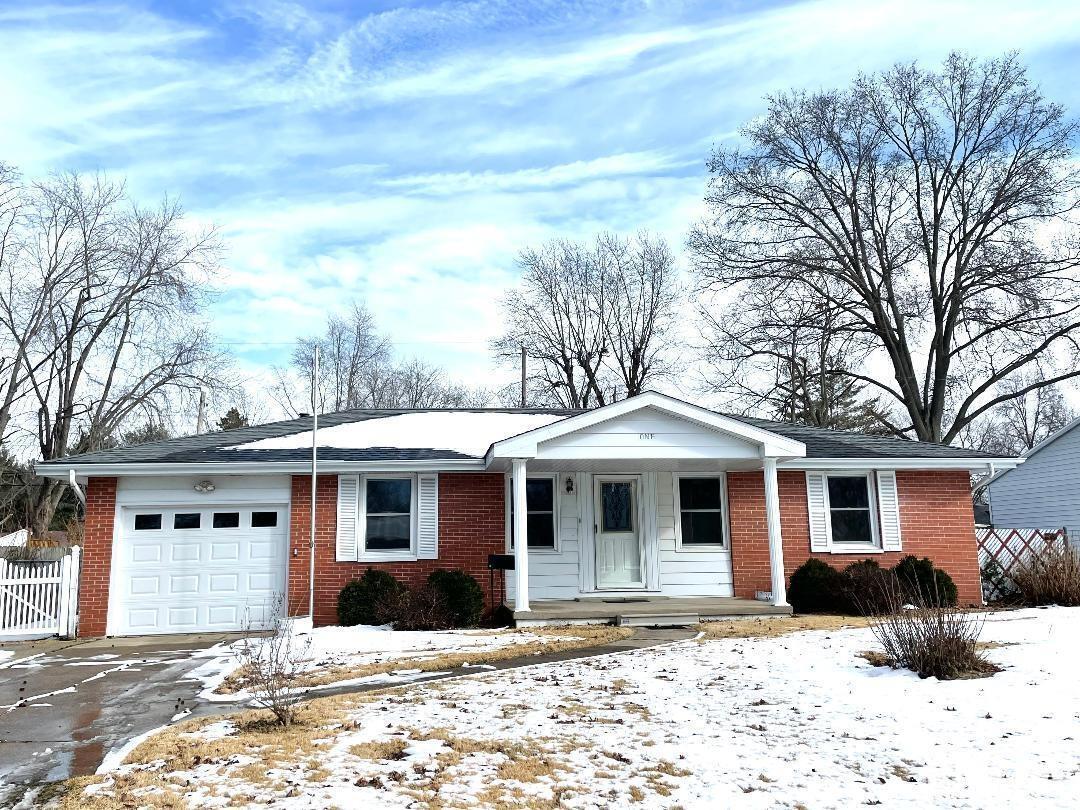 1 Redwood Dr., Centralia, IL 62801