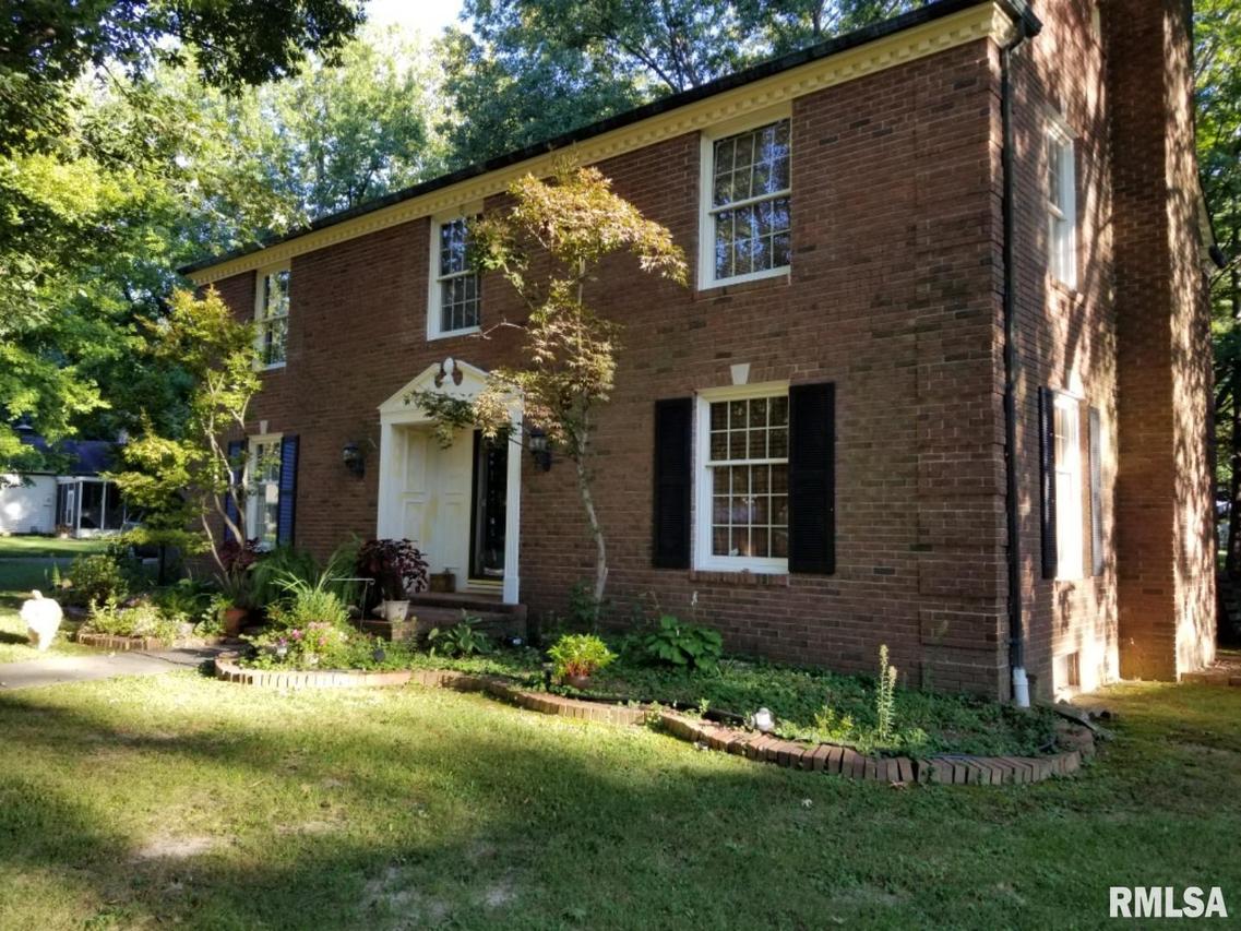 15 Orchard Dr., Centralia, IL 62801