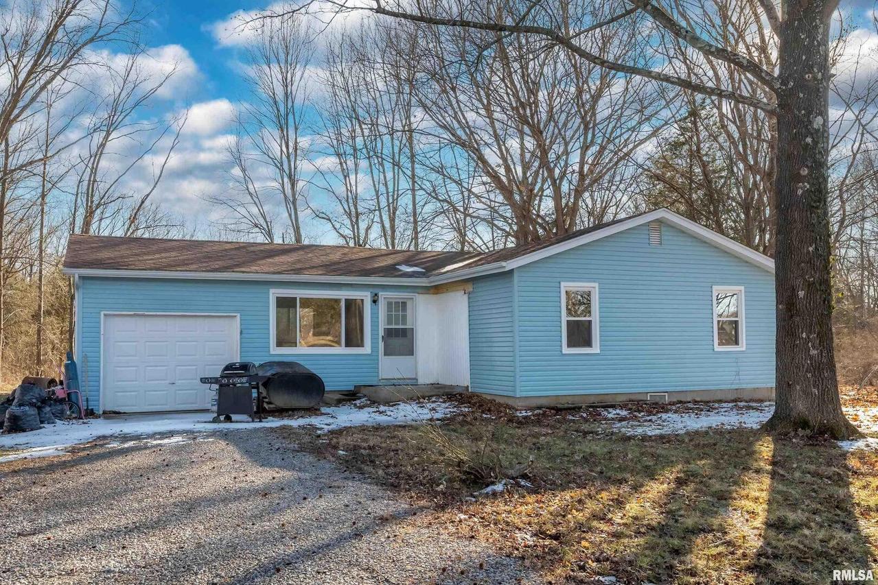 988 Glenn Rd., Murphysboro, IL 62966