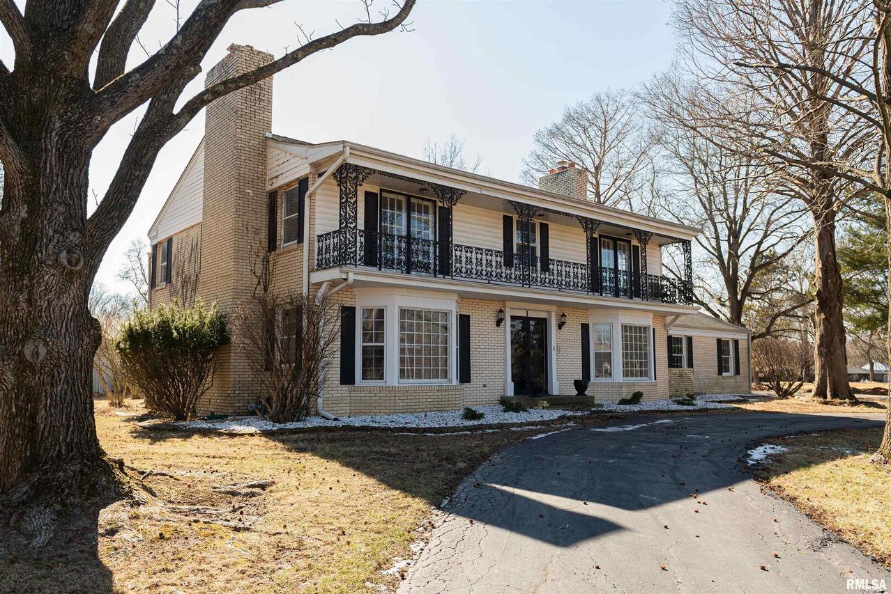 1 Webster Hill Dr., Mt Vernon, IL 62864