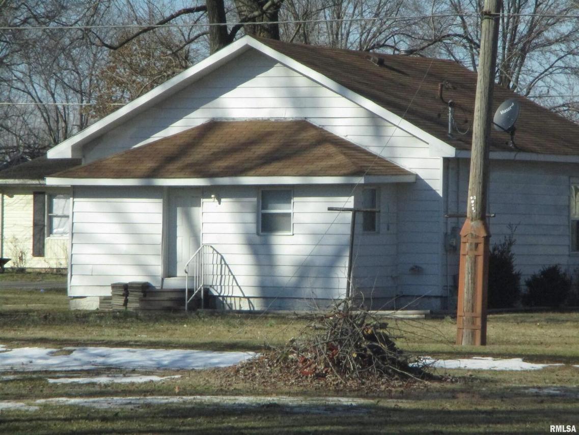 1110 E Ruth St., Benton, IL 62812