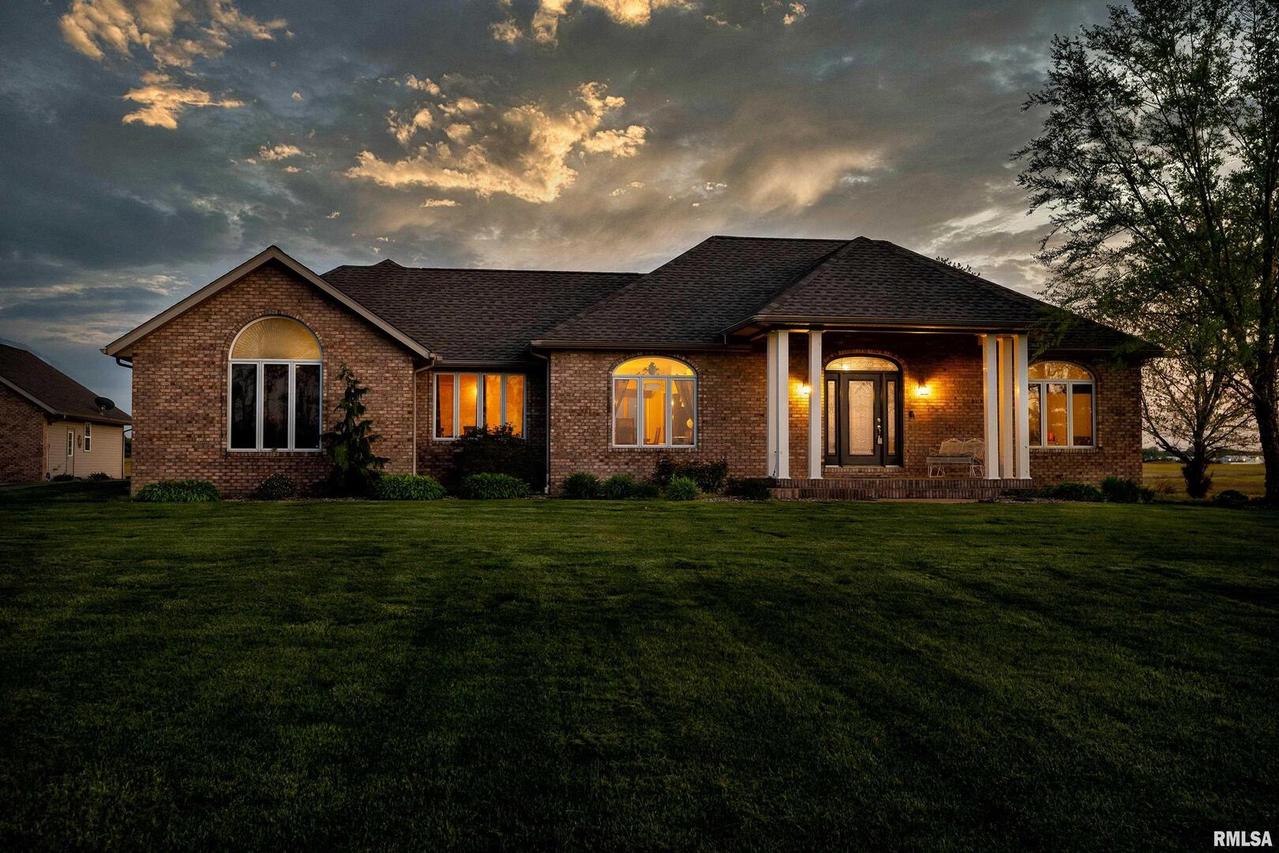 1005 Golf Course Rd., Marion, IL 62959