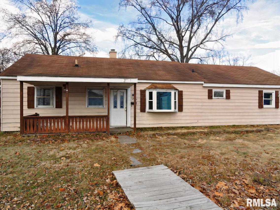 1010 S Sycamore St., Centralia, IL 62801