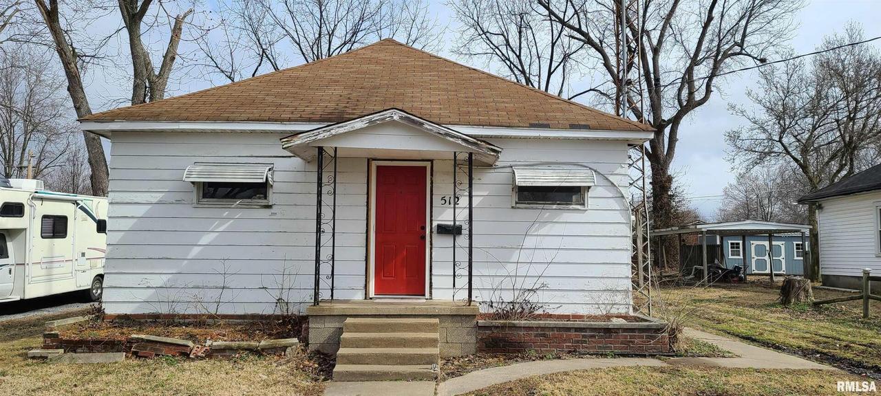 512 N Adams St., West Frankfort, IL 62896