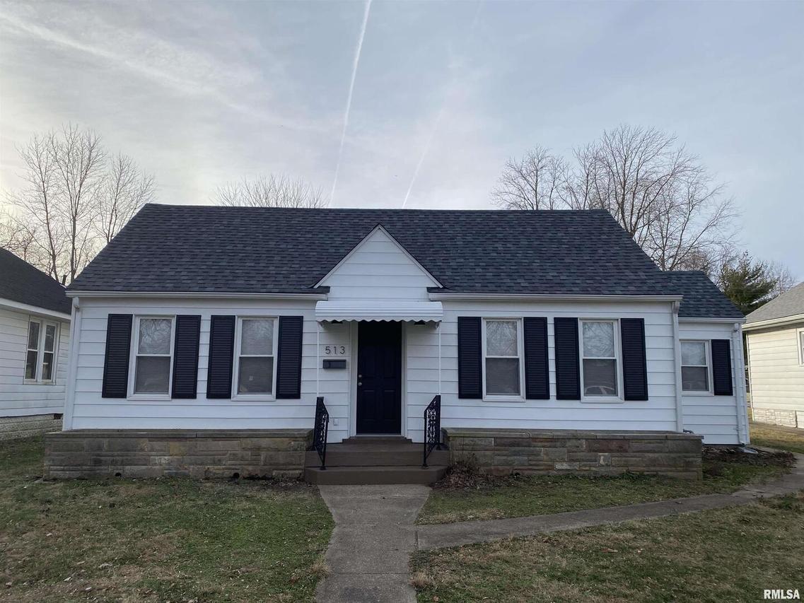 513 N 20th St., Herrin, IL 62948