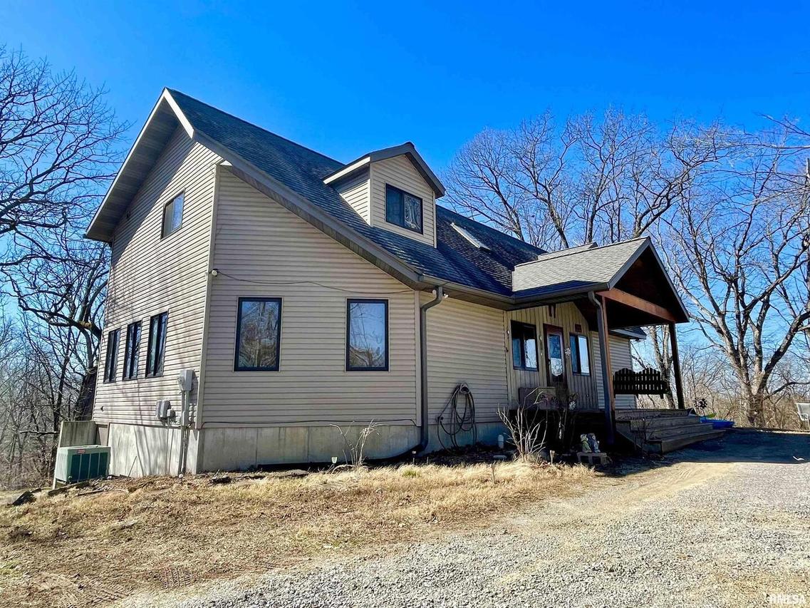 385 Fiddler Ridge Rd., Murphysboro, IL 62966