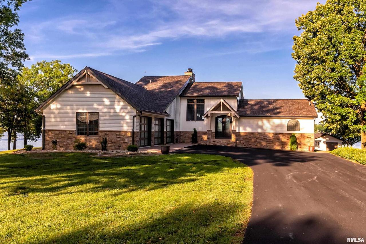 1392 Howard Rd., Marion, IL 62959