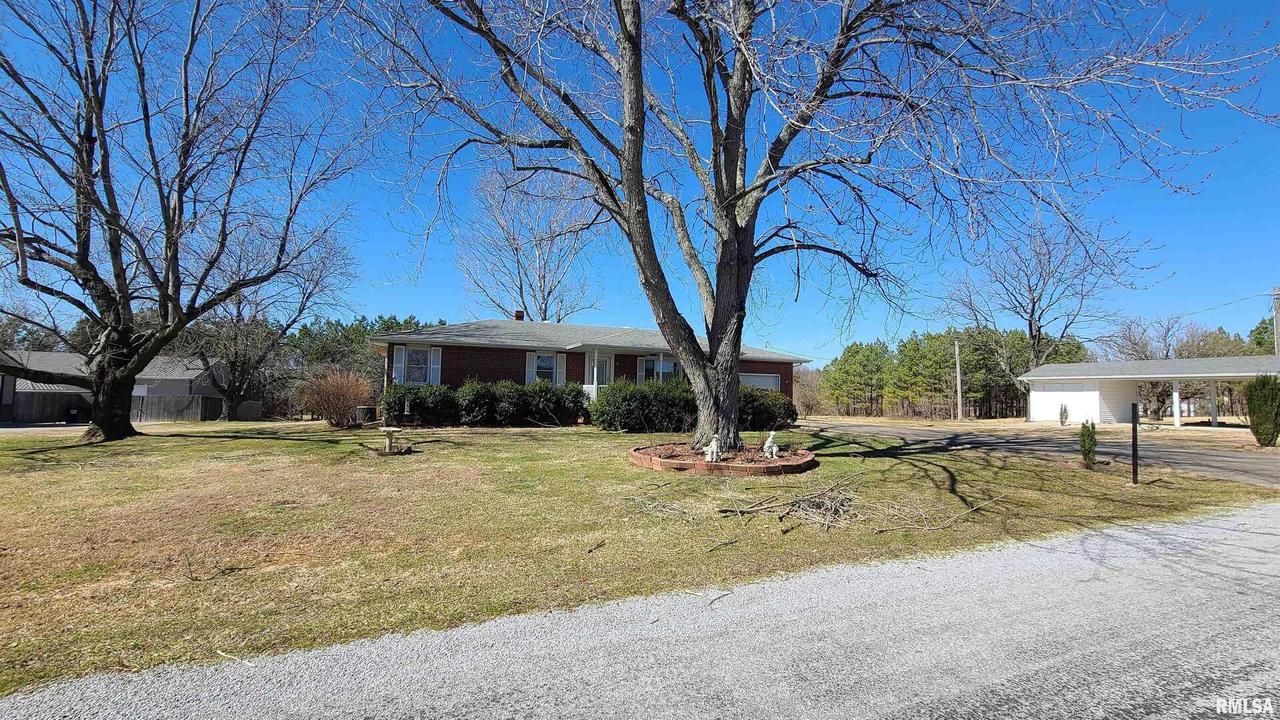 309 High St., Eddyville, IL 62928