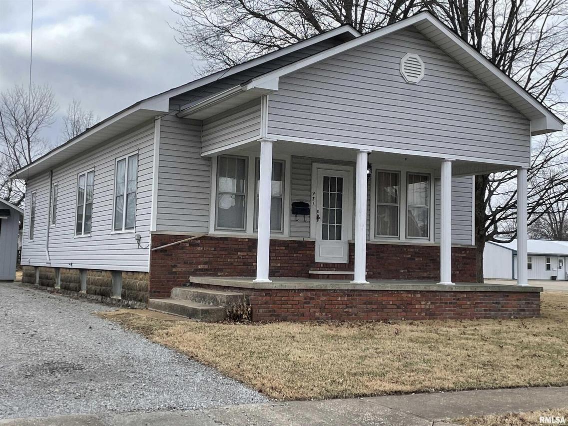 931 W Cherry St., Marion, IL 62959