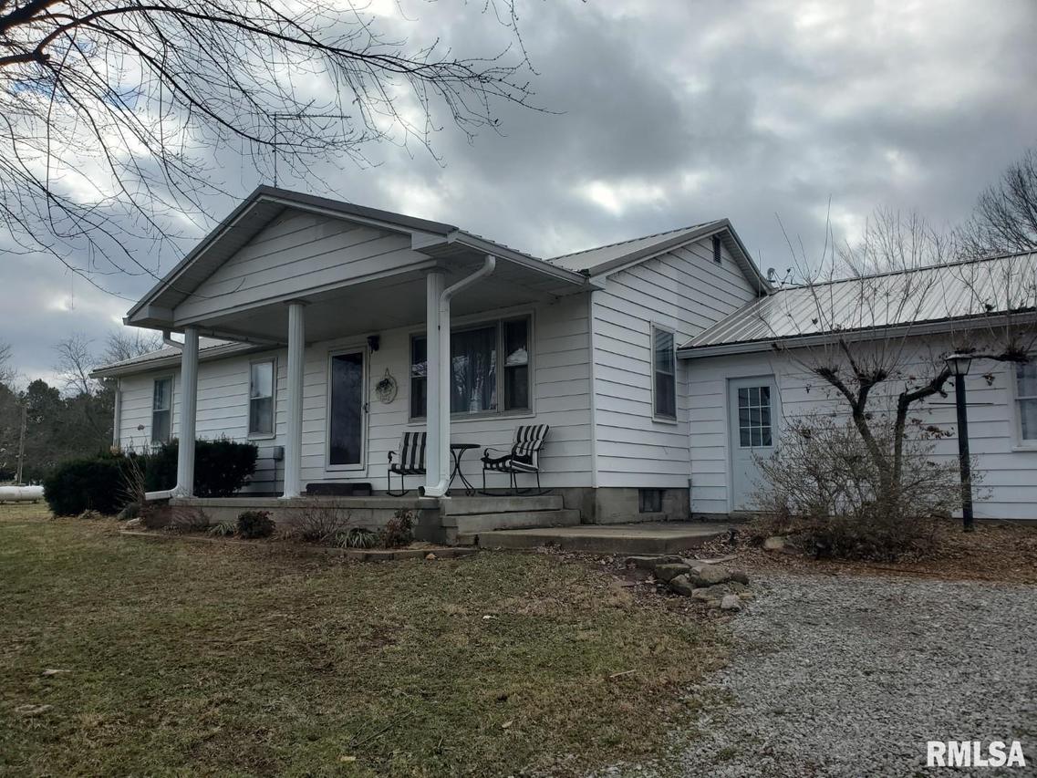 5021 Rockcastle Rd., Steeleville, IL