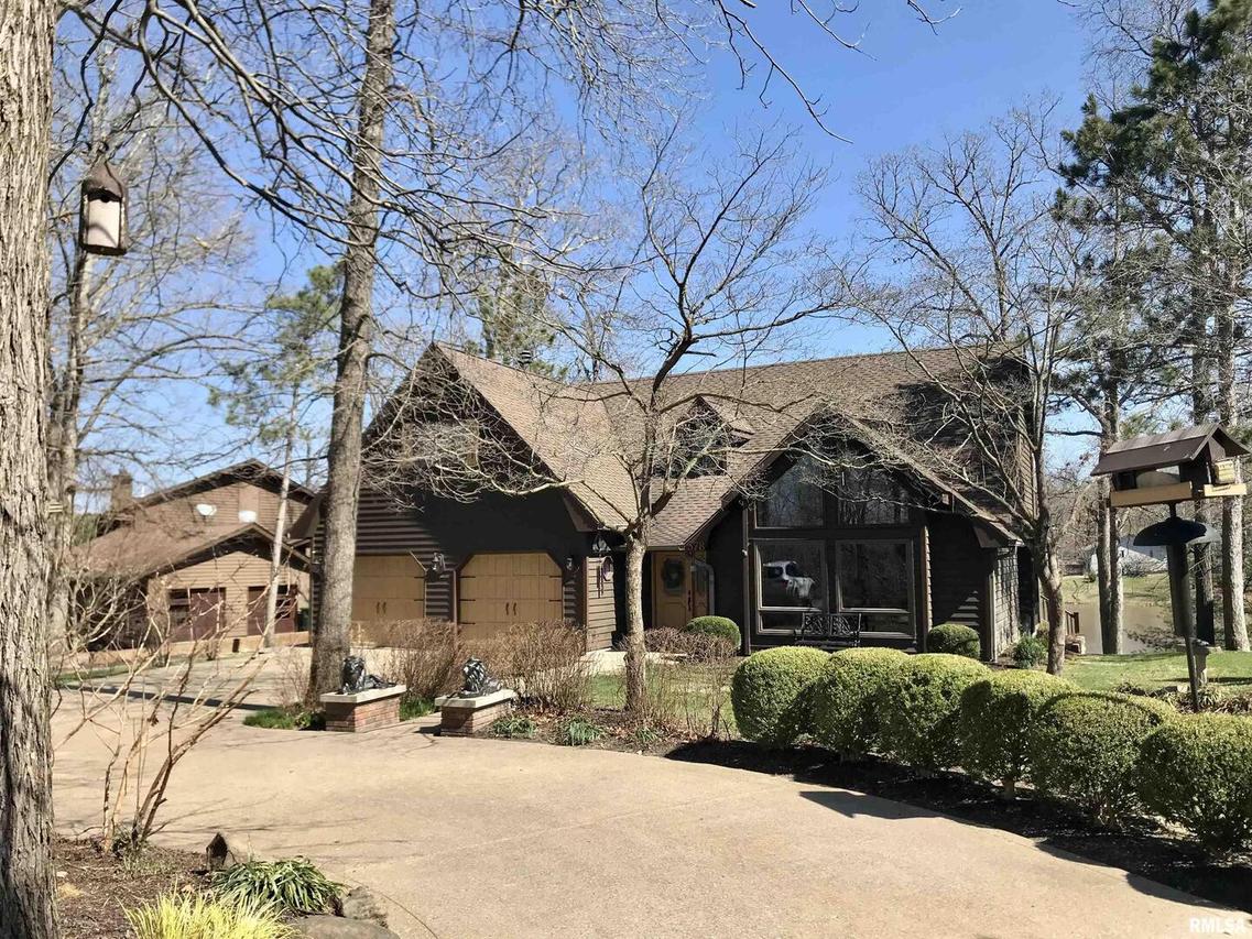 378 Lake Indian Hills Cir., Carbondale, IL 62902