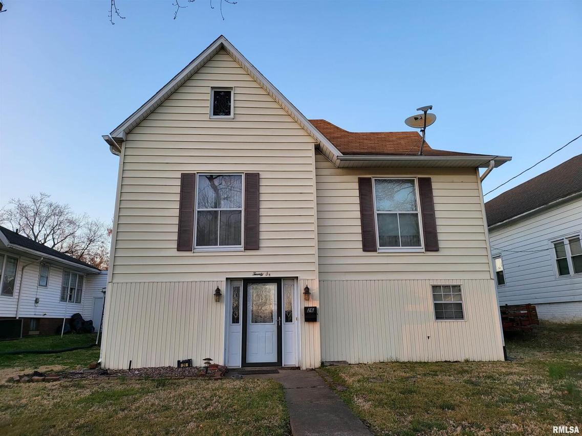 26 W Lincoln St., Harrisburg, IL 62946