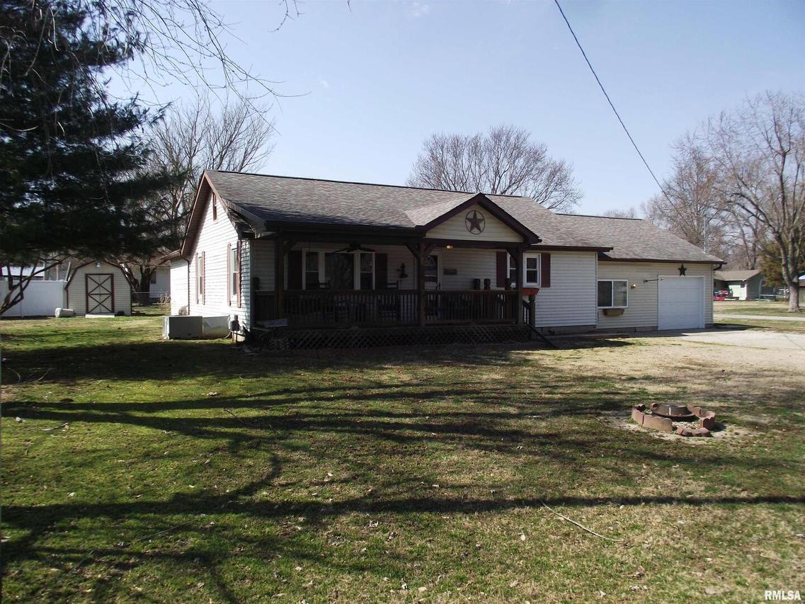 301 Sara Ln., Duquoin, IL 62832