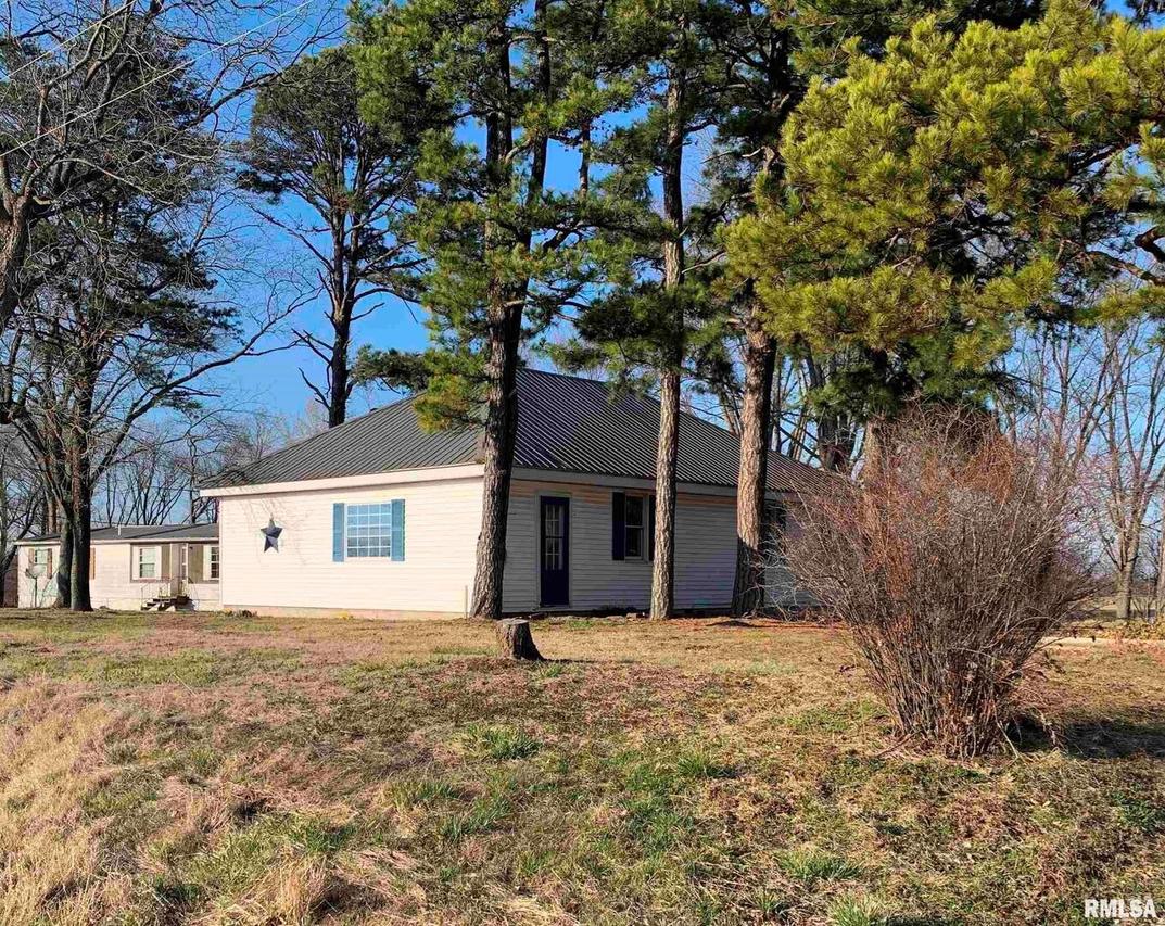 2385 Highway 142 Hwy., Eldorado, IL 62930