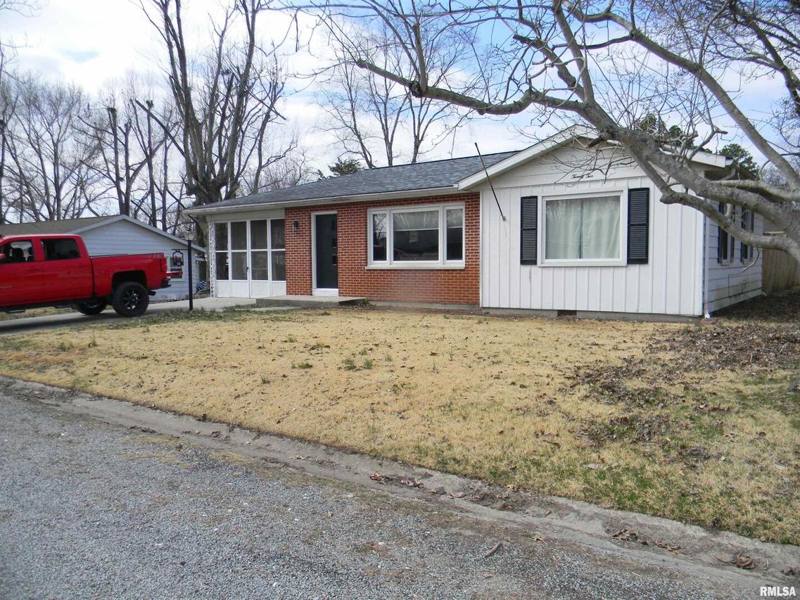 22 Patton Estates, Pinckneyville, IL 62274