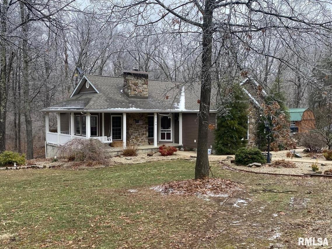 3136 Longhorn Rd., Carbondale, IL 62902