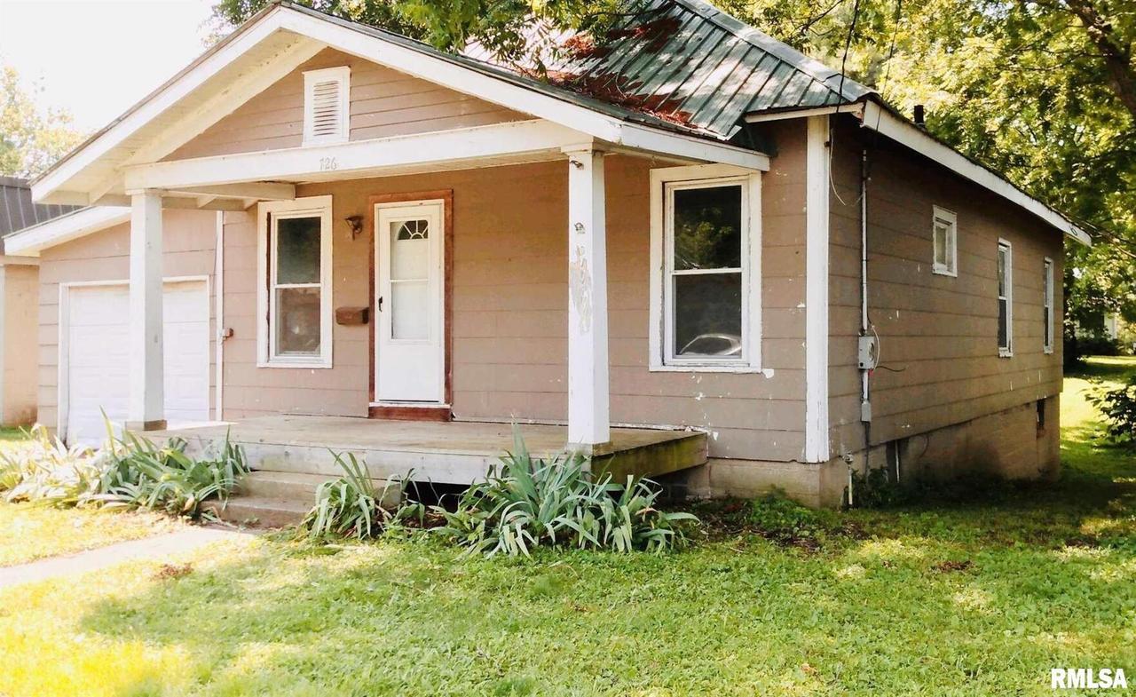 726 E 3rd St., Metropolis, IL 62960