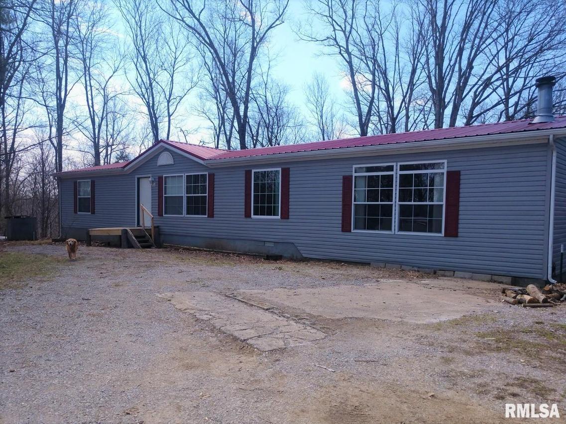 5697 Hickory Ridge Rd., Pomona, IL 62975