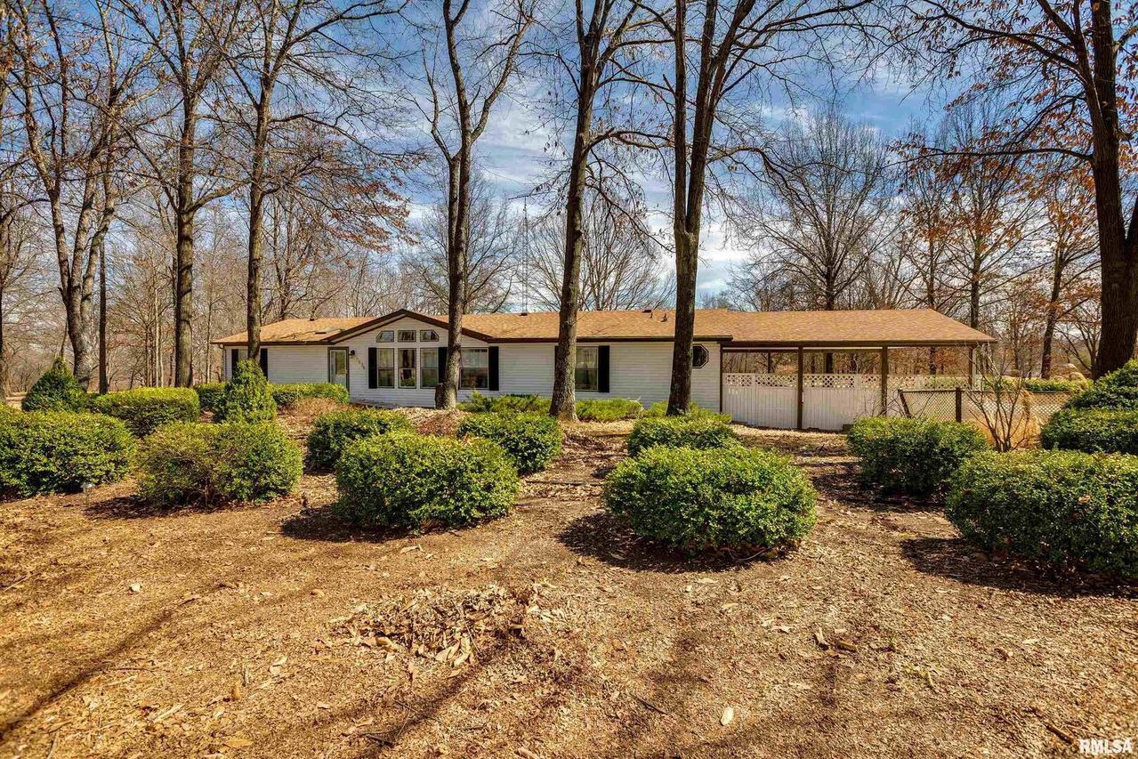 9674 N Rainbow Ln., Mt Vernon, IL 62864