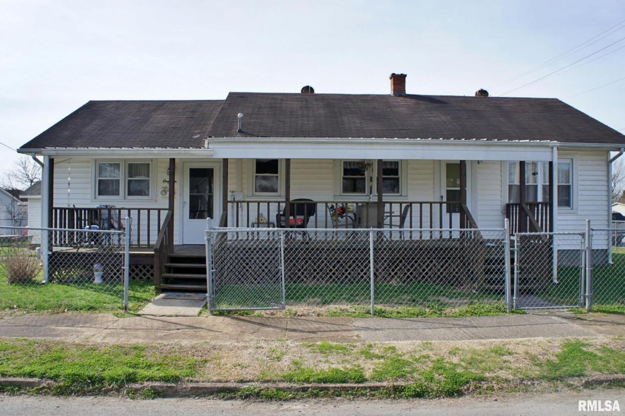 110 W 4th St., Brookport, IL 62910