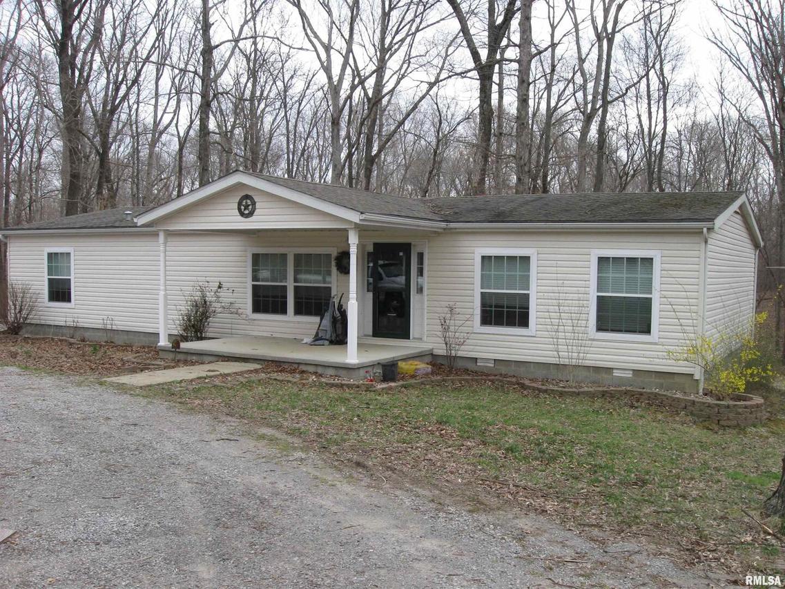 235 Bynum Rd., Stonefort, IL 62987