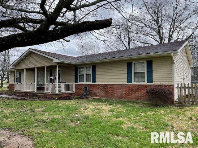 301 Red Row, Marion, IL 62959
