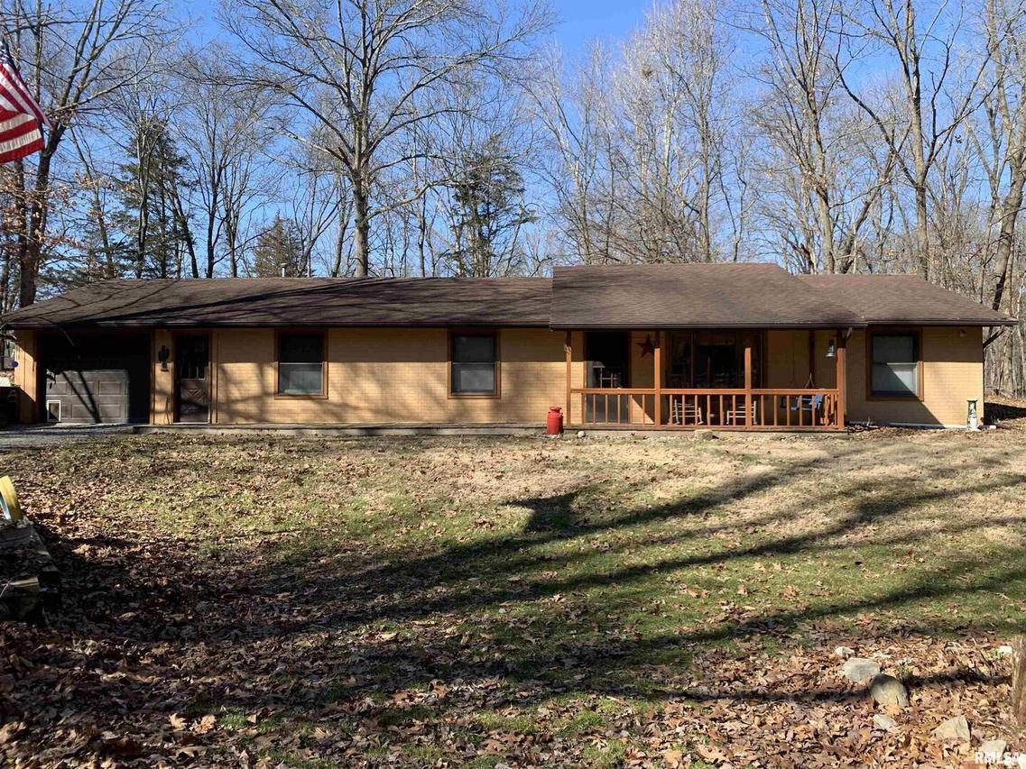 2064 County Road 415 E Rd., Xenia, IL 62899