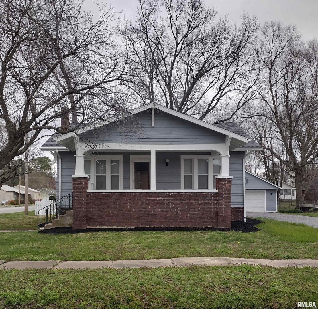 120 N 8th St., Herrin, IL 62948