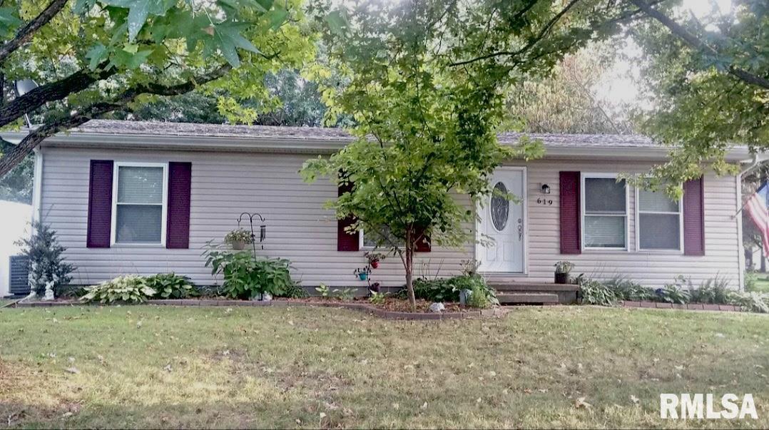 619 Somerset St., Murphysboro, IL 62966