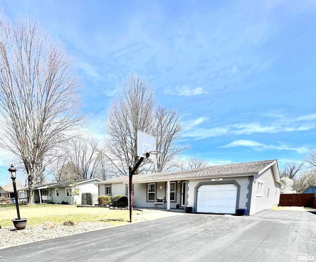 609 S Future St., Marion, IL 62959
