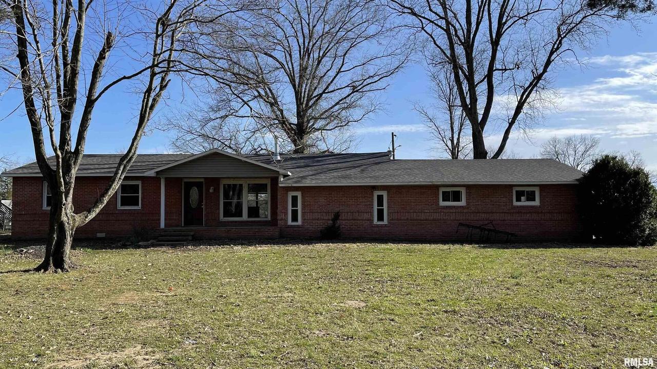 16953 New Dennison Rd., Marion, IL 62959