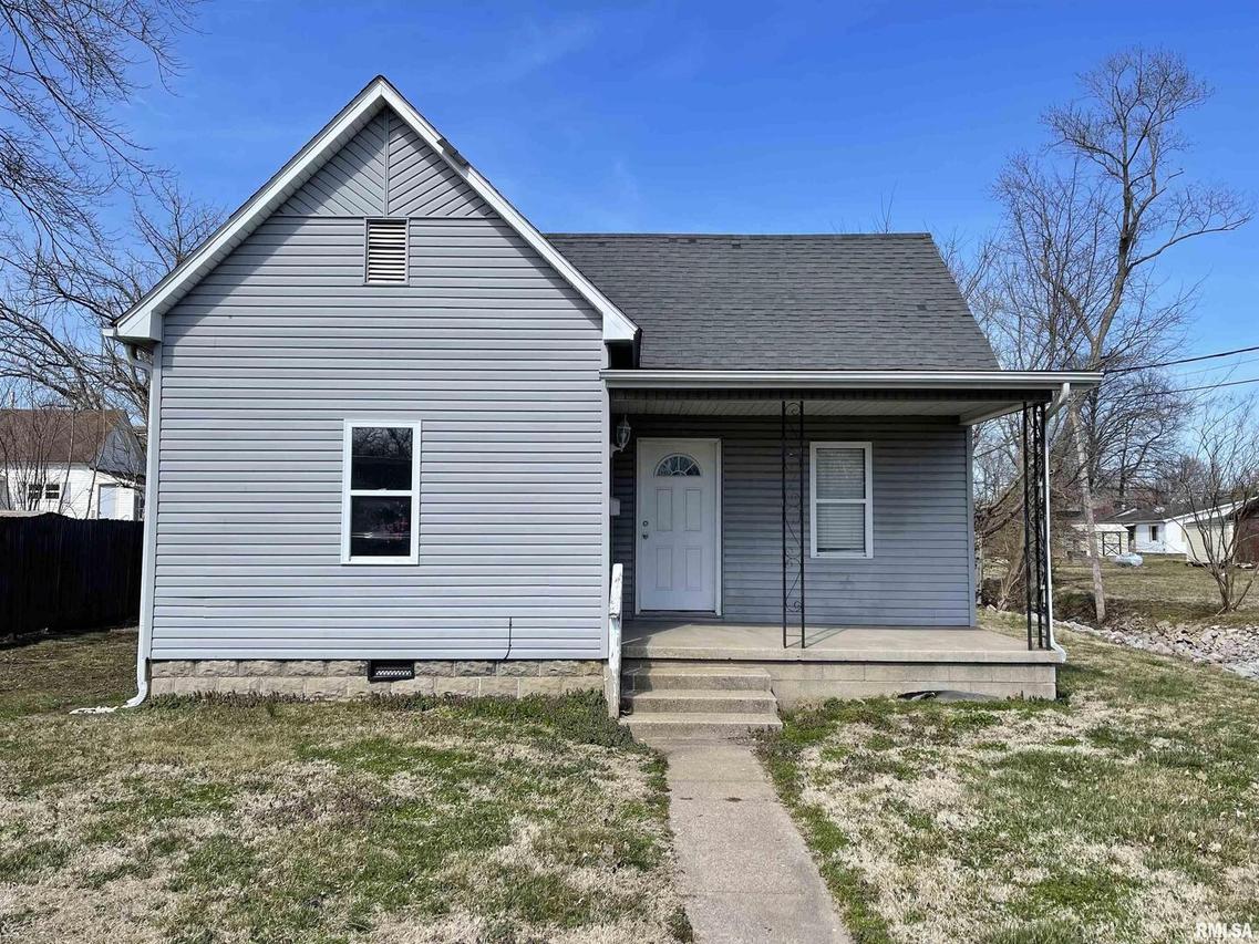 504 E Reeves St., Marion, IL 62959