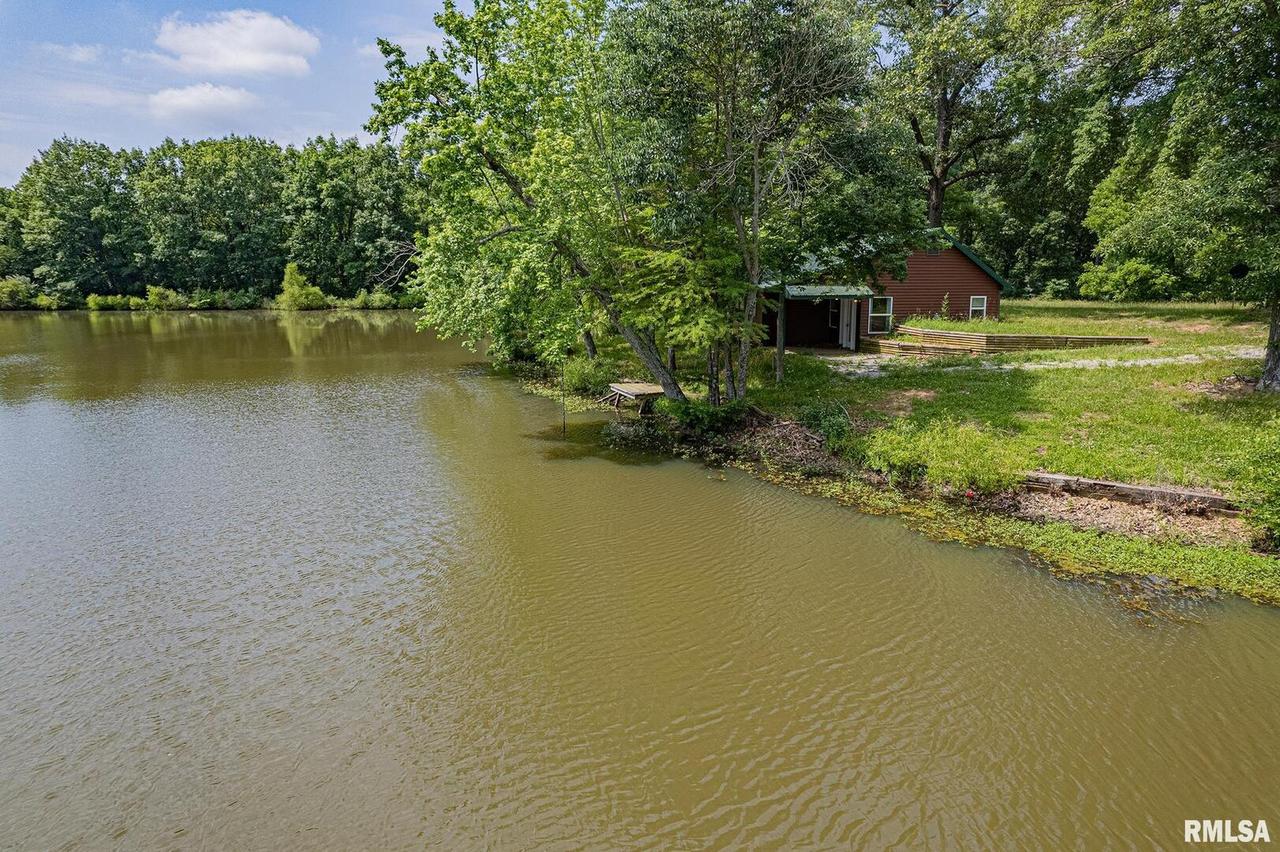 17549 E Webb Rd., Mt Vernon, IL 62864