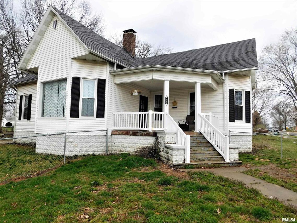 601 N Vine St., Sandoval, IL 62882