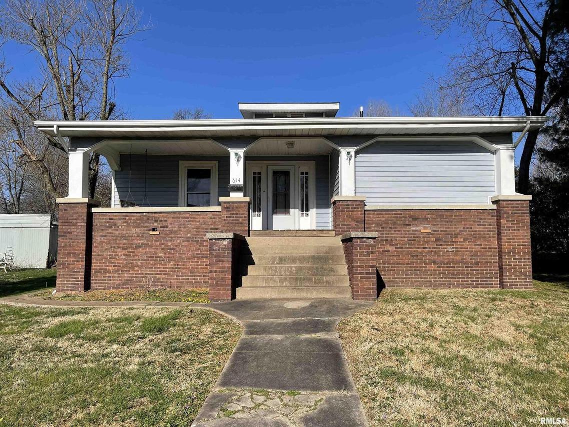 614 S Calumet St., Marion, IL 62959