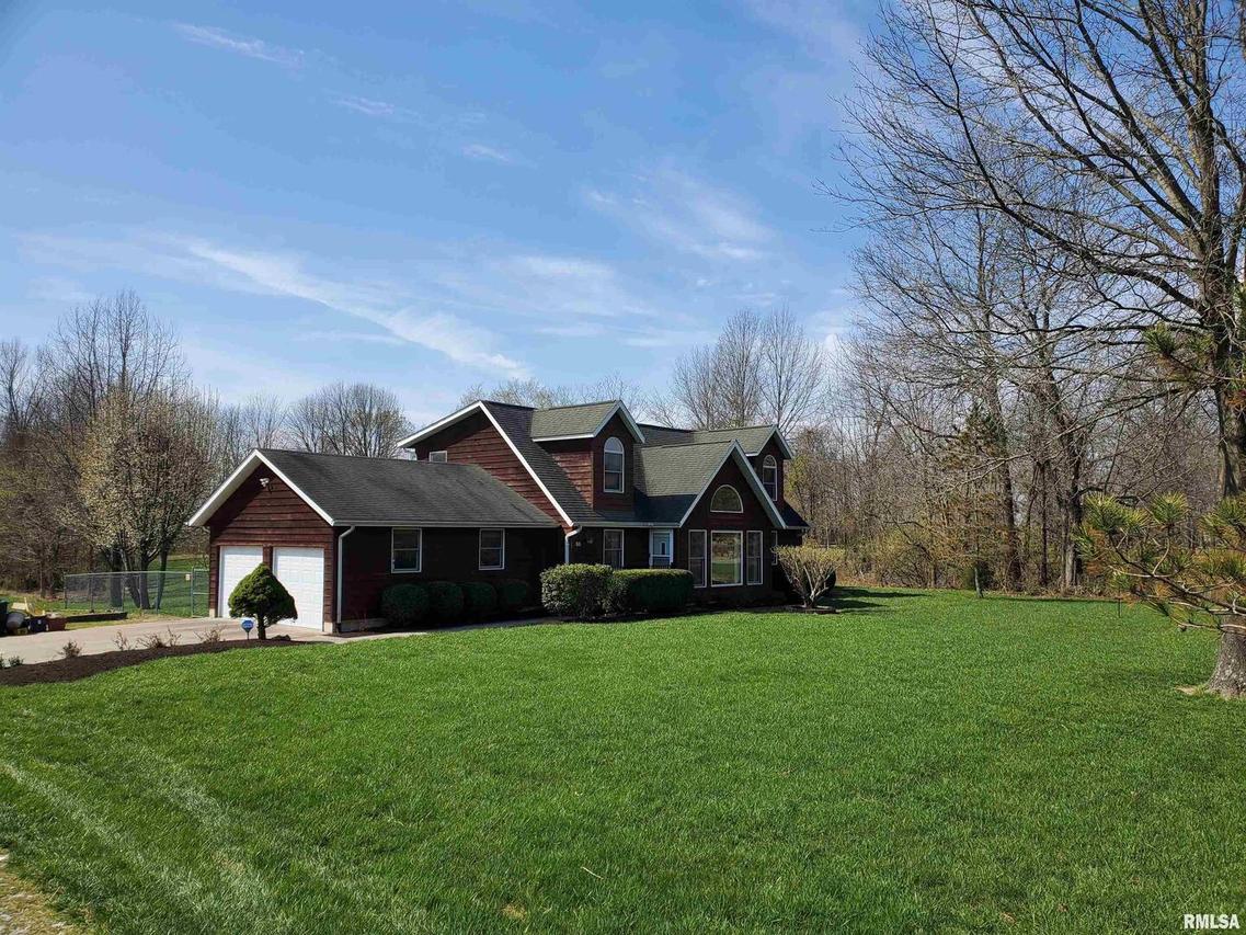 66 Blackhawk Dr., Carbondale, IL 62901