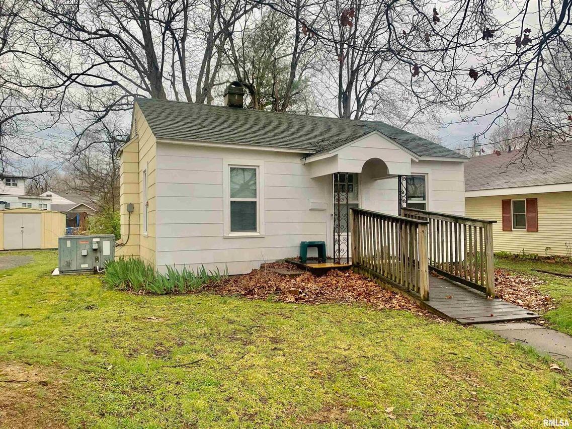 1215 Market St., Metropolis, IL 62960