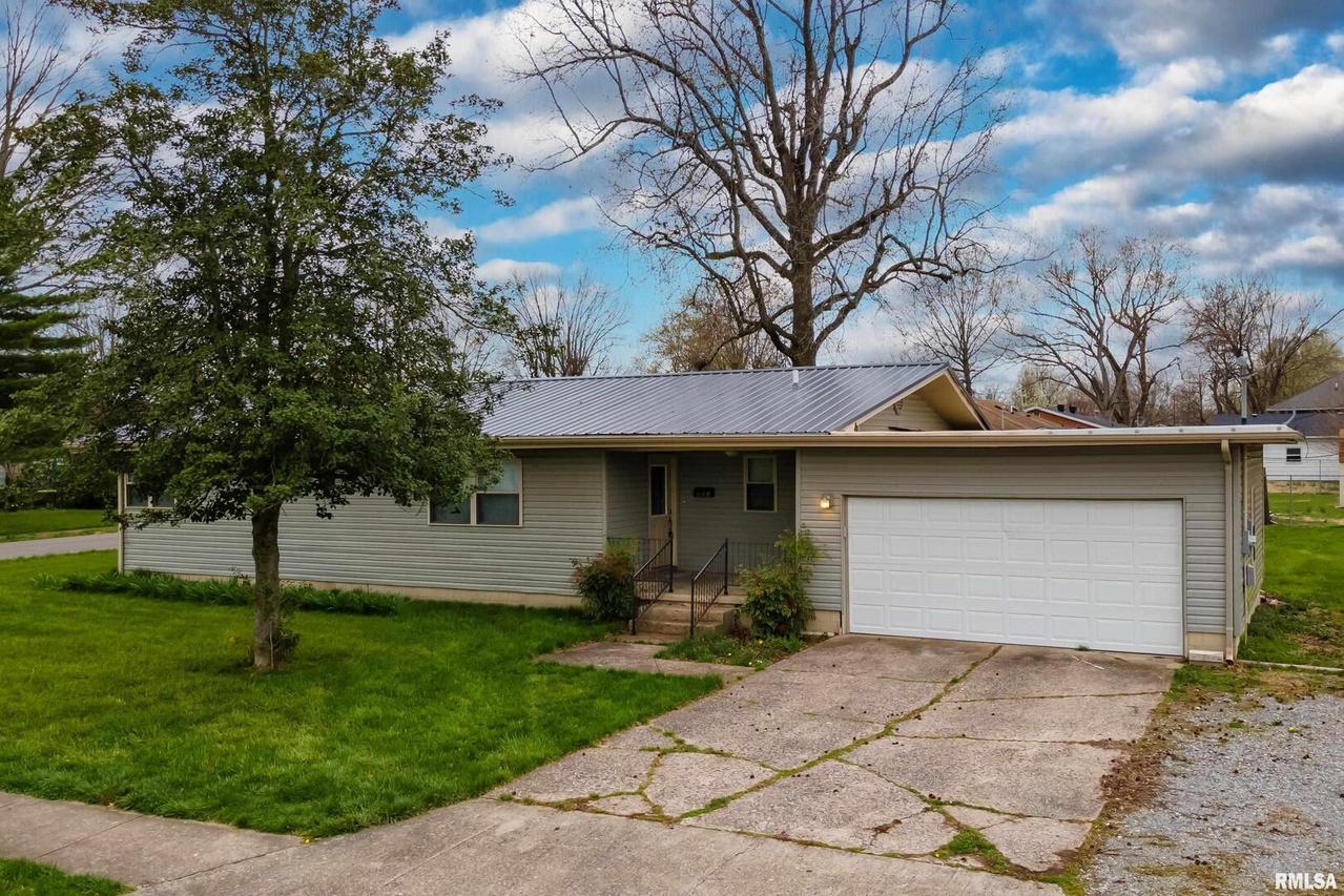702 S Russell St., Marion, IL 62959